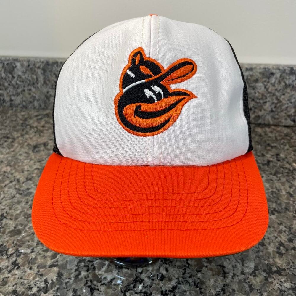 Vintage MLB Baltimore Orioles M/L Embroidered Trucker Hat